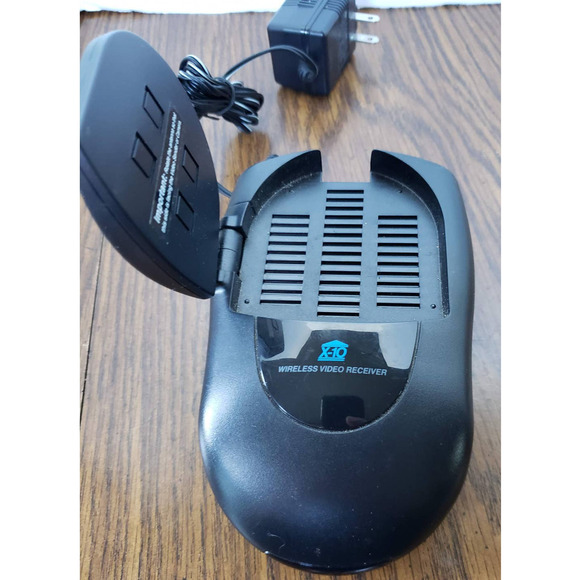 X-10 2.4GHz Audio Video Receiver Model VR30A - Picture 2 of 7